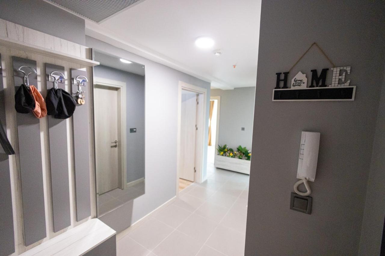 19Th & 18Th Floor Secure Apartments With Pool & Fitness & Parking Included In Price Skopje Luaran gambar