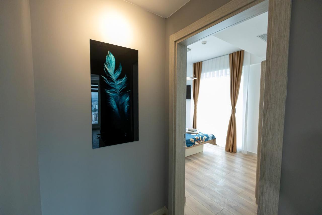 19Th & 18Th Floor Secure Apartments With Pool & Fitness & Parking Included In Price Skopje Luaran gambar