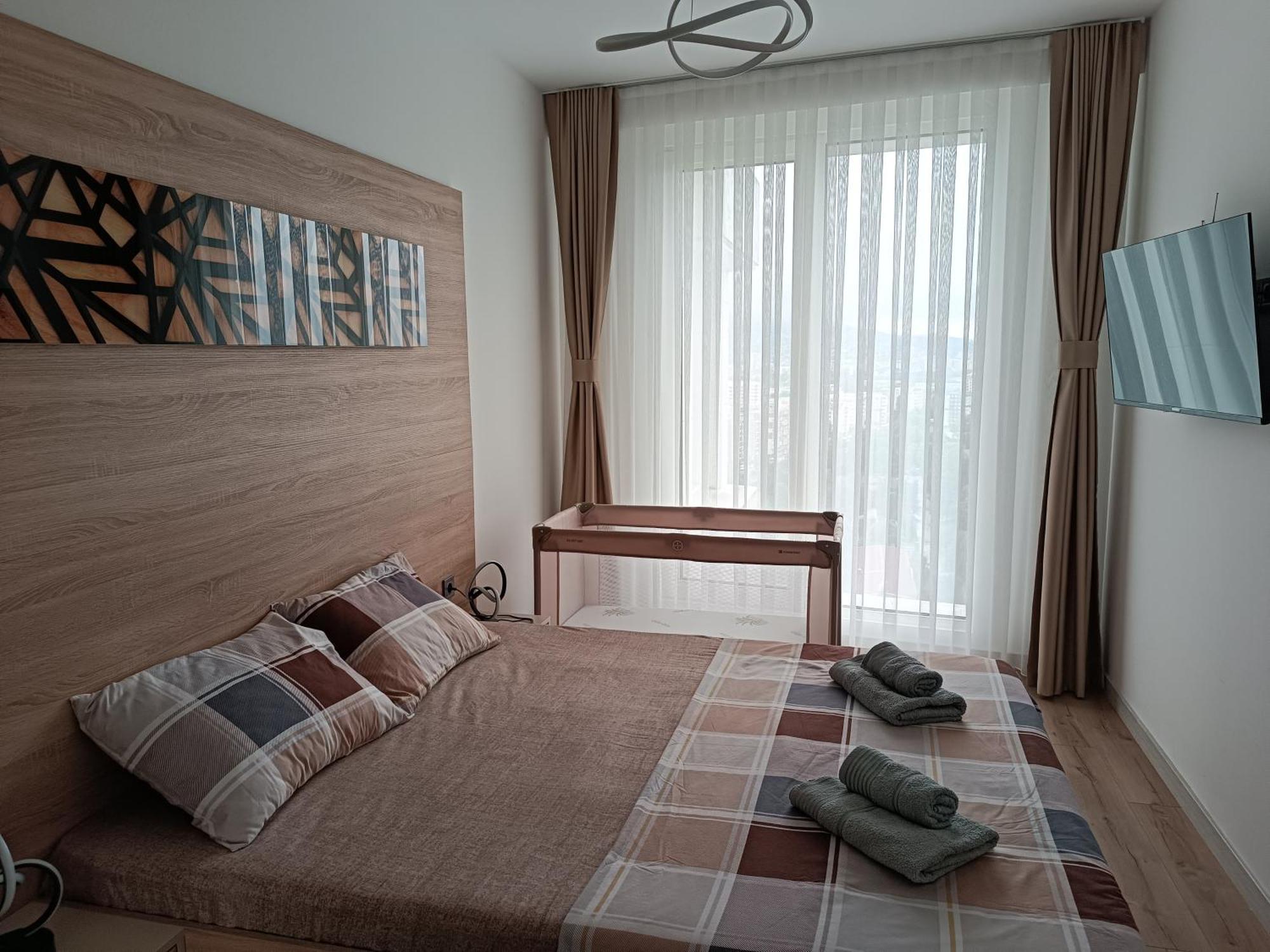 19Th & 18Th Floor Secure Apartments With Pool & Fitness & Parking Included In Price Skopje Luaran gambar