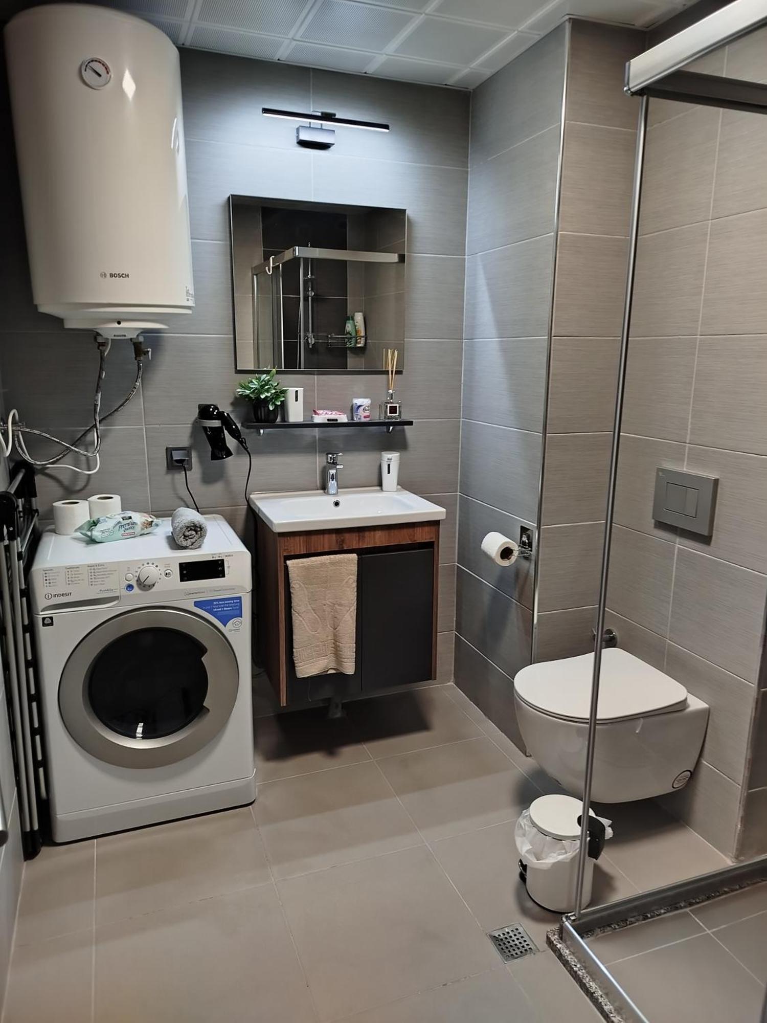 19Th & 18Th Floor Secure Apartments With Pool & Fitness & Parking Included In Price Skopje Luaran gambar